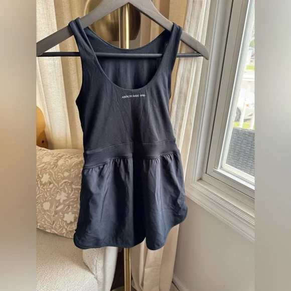 YPB Abercrombie Kids Black Sleeveless Romper | 11 / 12 - Picture 3 of 5